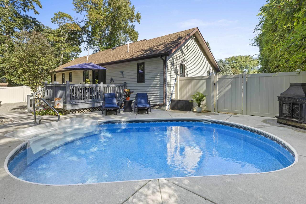 126 Sheridan Drive - Photo 1