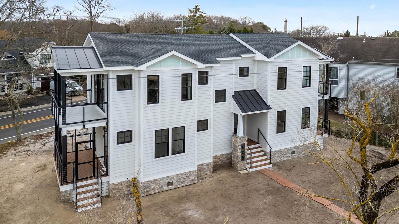 605 Lake Drive - Photo 1