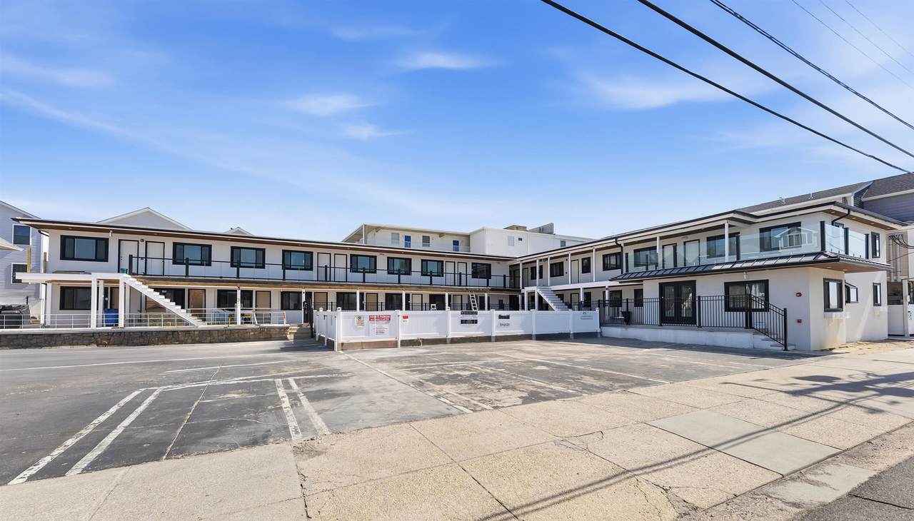 511 11th Avenue - Photo 1