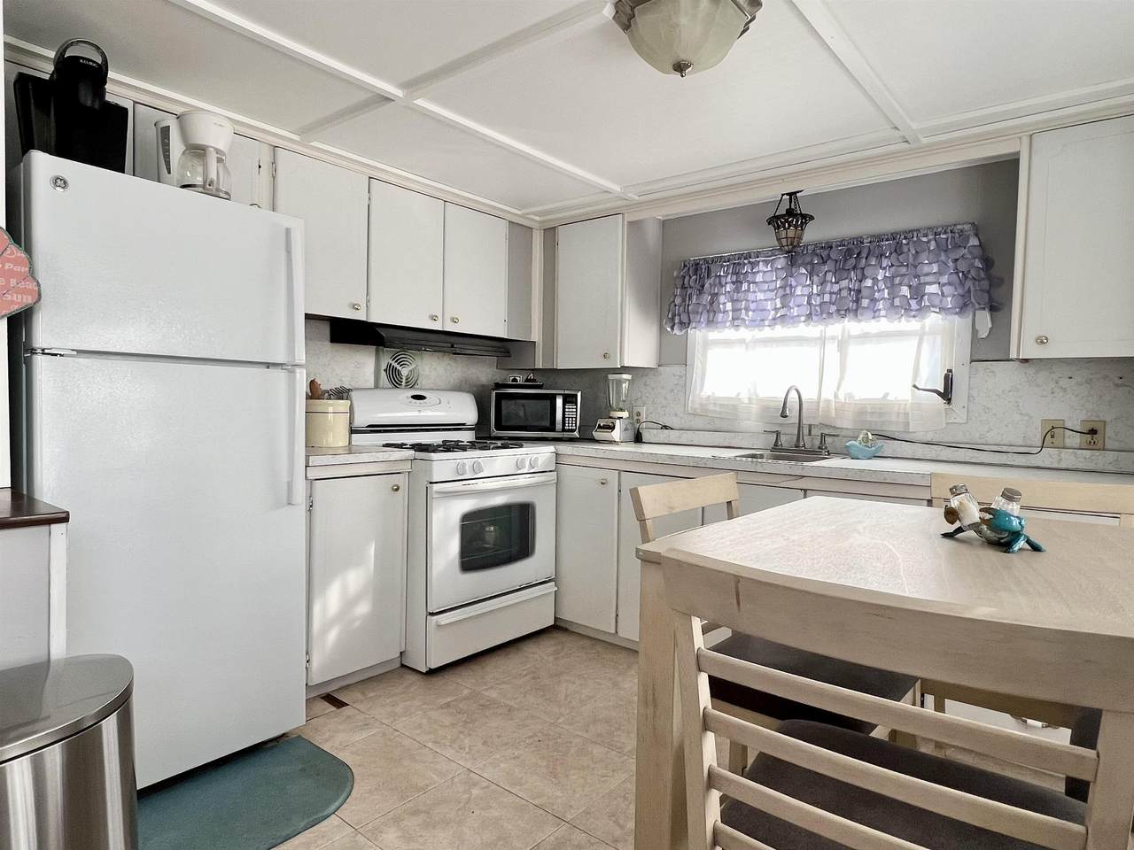 https://bt-photos.global.ssl.fastly.net/capemay/1280_boomver_2_260362-3.jpg