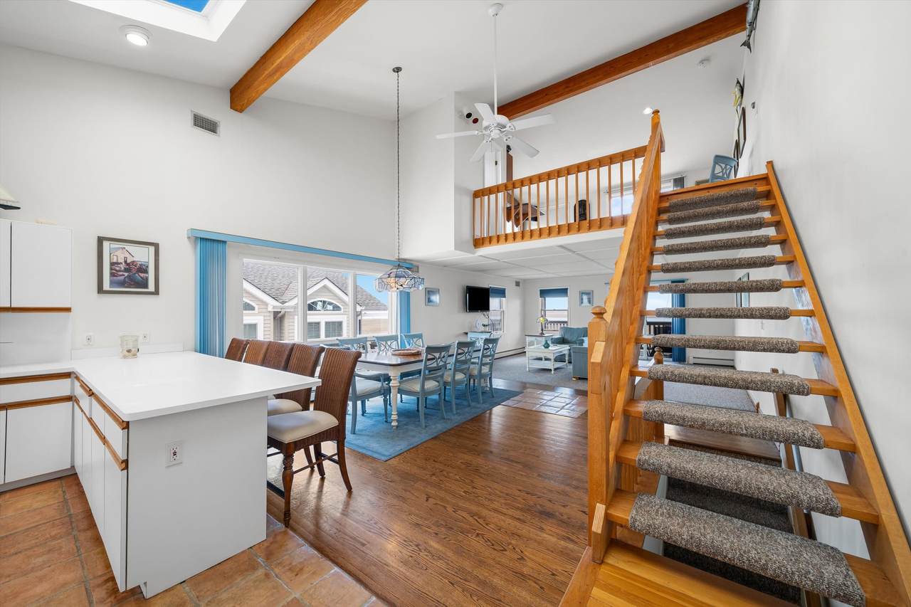 https://bt-photos.global.ssl.fastly.net/capemay/1280_boomver_2_260791-2.jpg