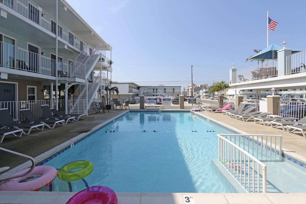 https://bt-photos.global.ssl.fastly.net/capemay/1280_boomver_2_261140-2.jpg