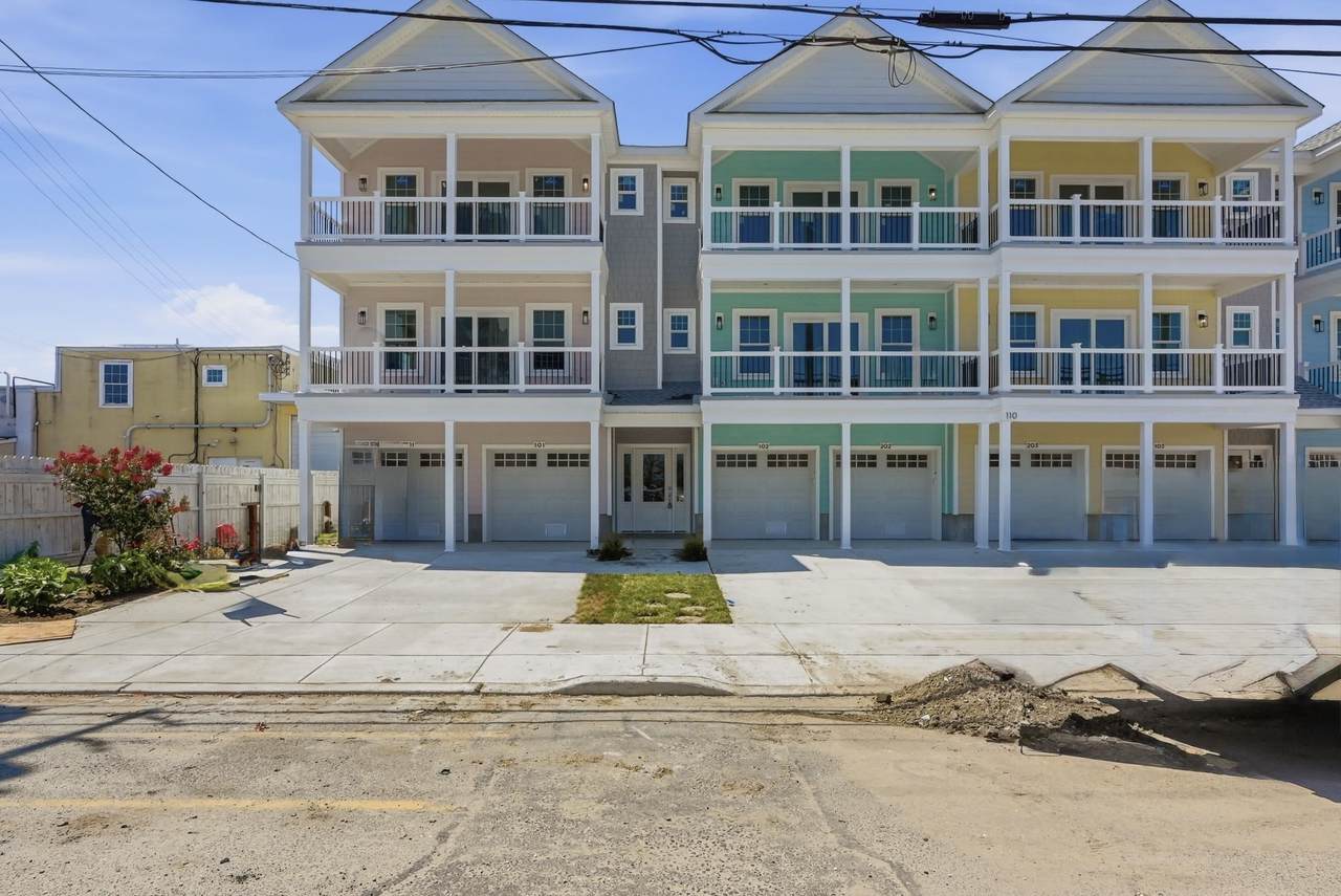 110 Garfield Avenue - Photo 1