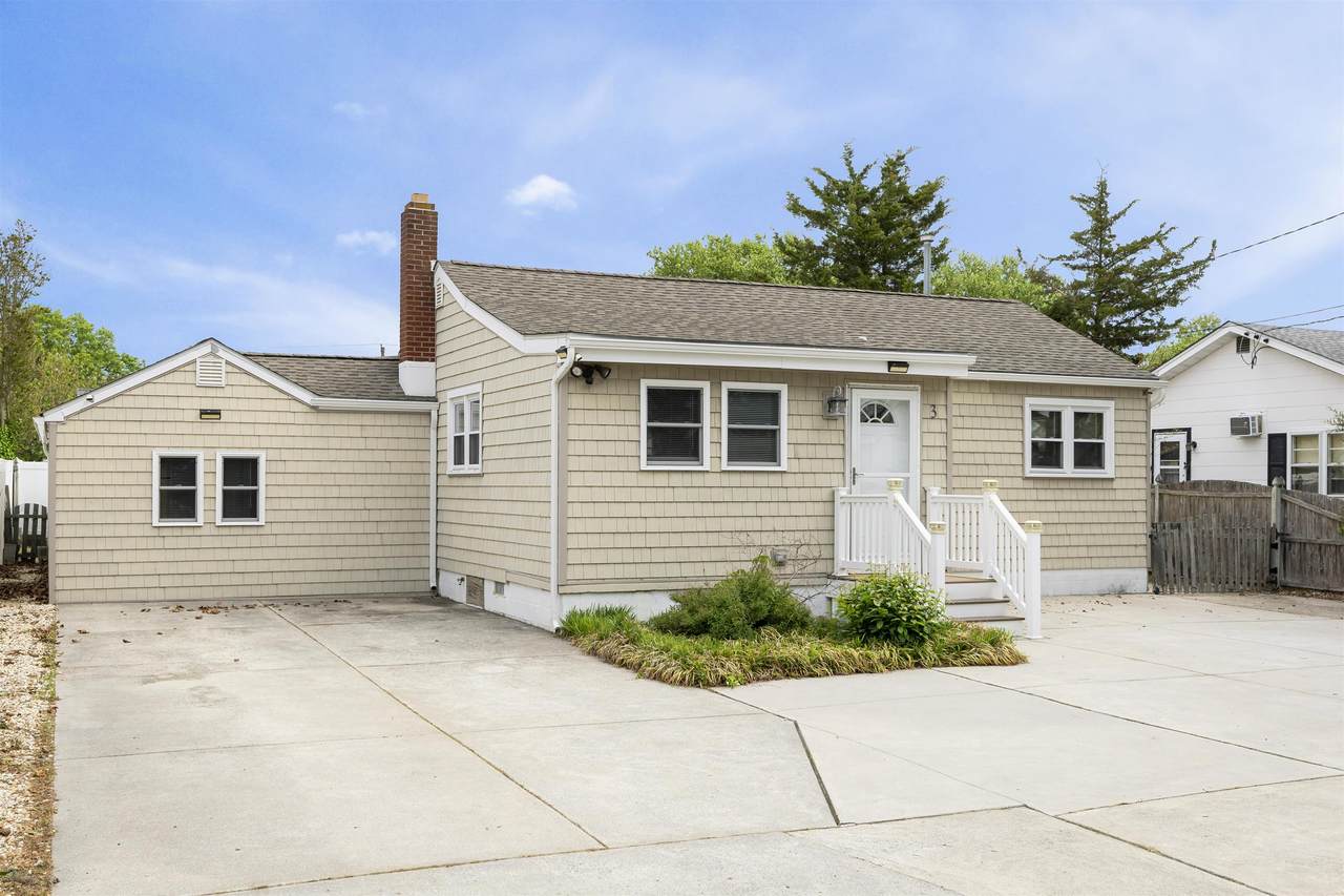 3 Vermont Avenue - Photo 1