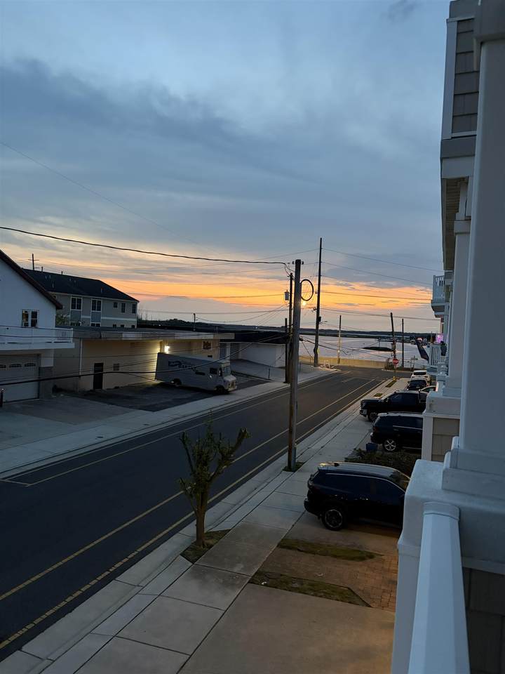 https://bt-photos.global.ssl.fastly.net/capemay/1280_boomver_1_261416-2.jpg