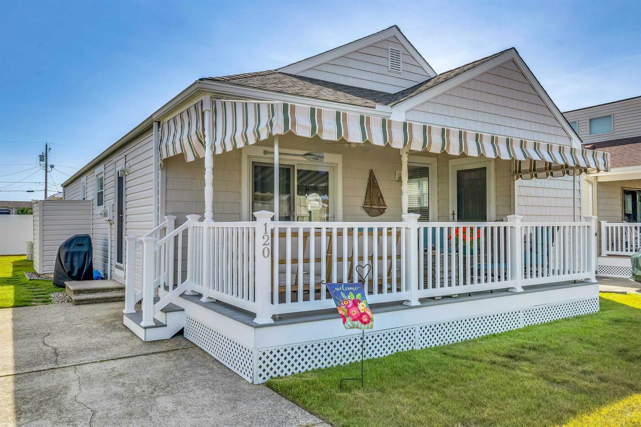 120 Trenton Avenue - Photo 1