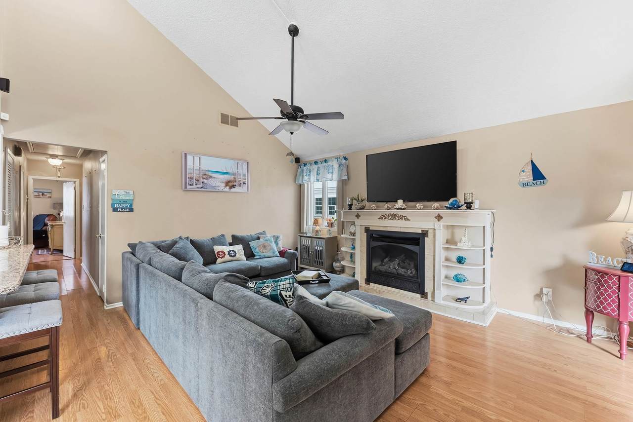 https://bt-photos.global.ssl.fastly.net/capemay/1280_boomver_2_261877-2.jpg