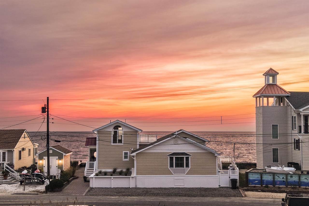 119 Beach Avenue - Photo 1