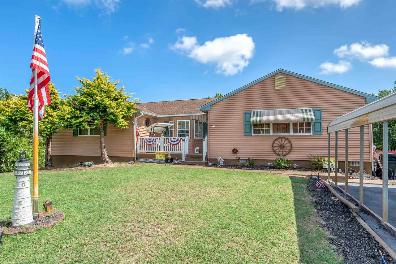 11 Aspen Drive - Photo 1