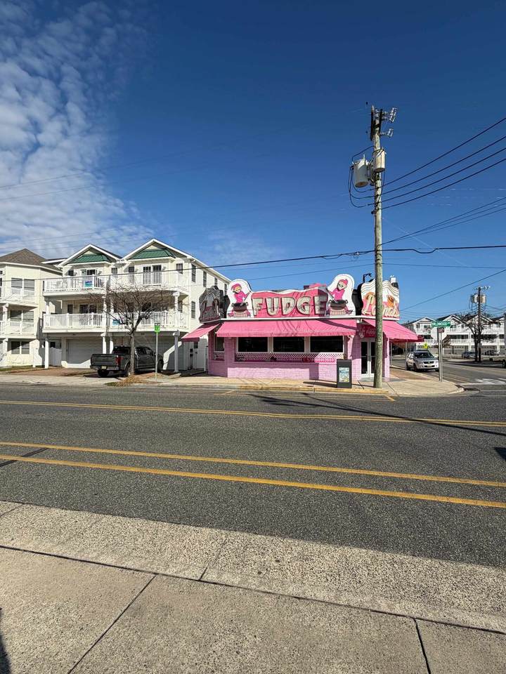 https://bt-photos.global.ssl.fastly.net/capemay/1280_boomver_2_262185-2.jpg