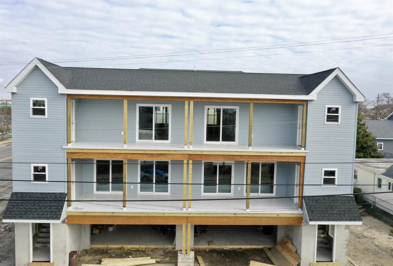 207 Bennett Avenue - Photo 1