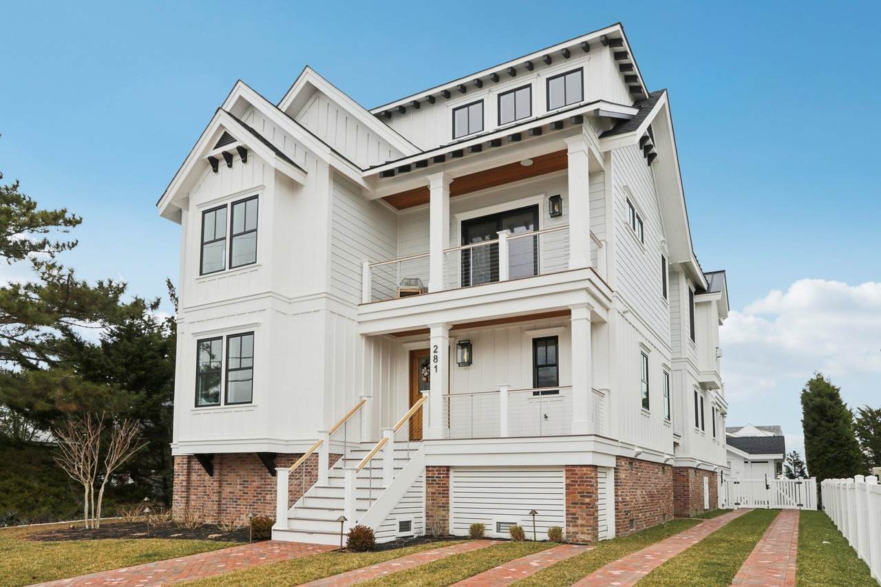 281 7th Street - Photo 1