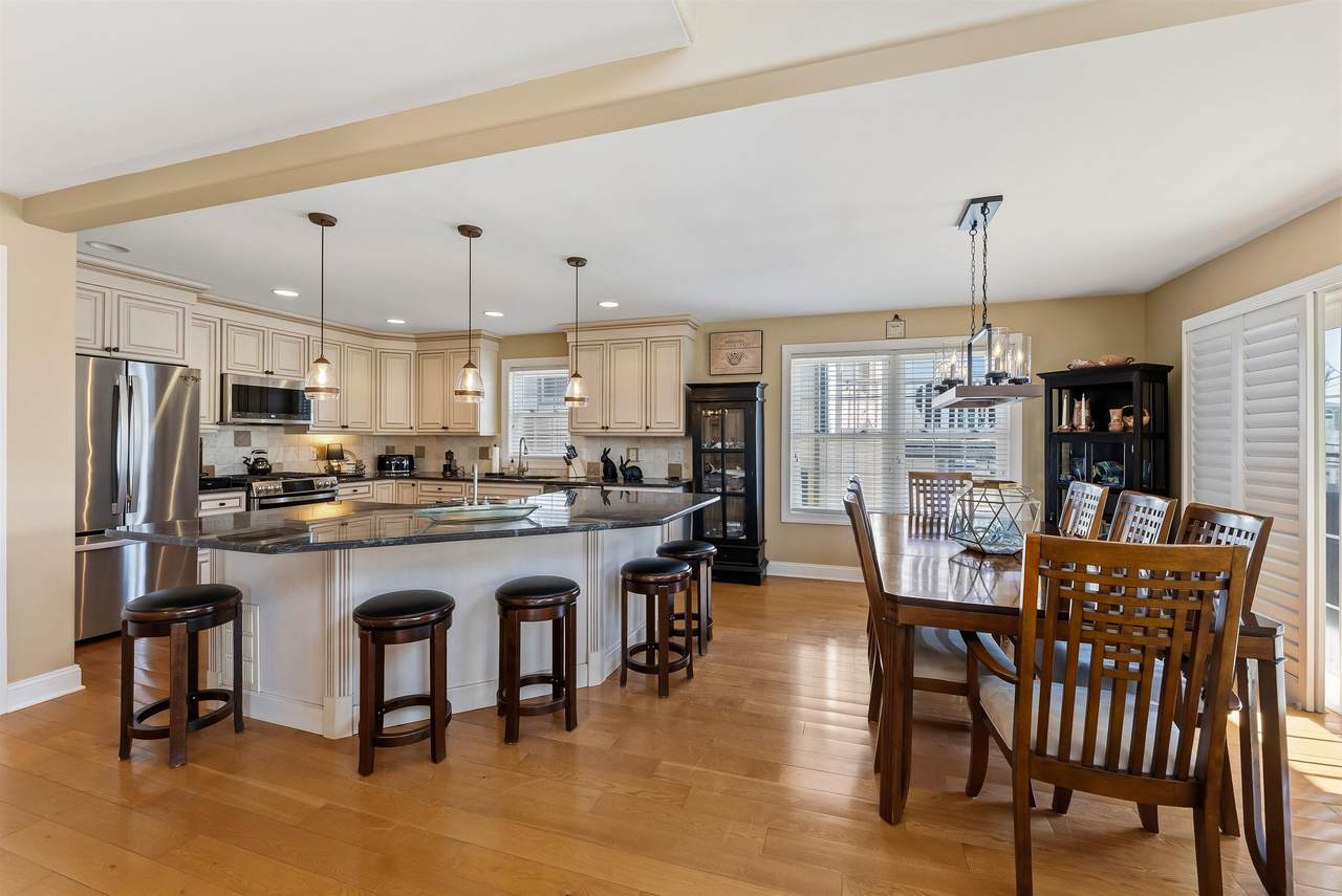 https://bt-photos.global.ssl.fastly.net/capemay/1280_boomver_2_260780-2.jpg