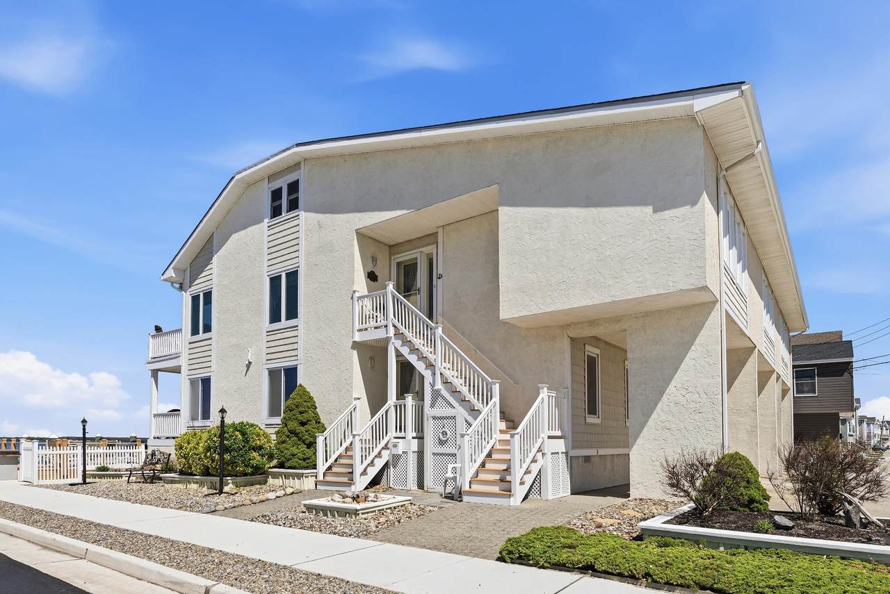 7010 Park Boulevard - Photo 1
