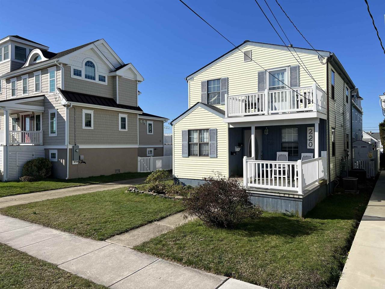 220 9th - Photo 1
