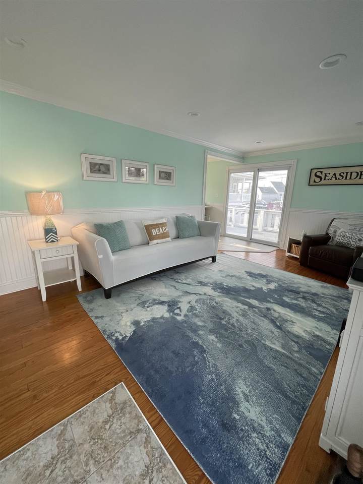 420 99th Street - Photo 1