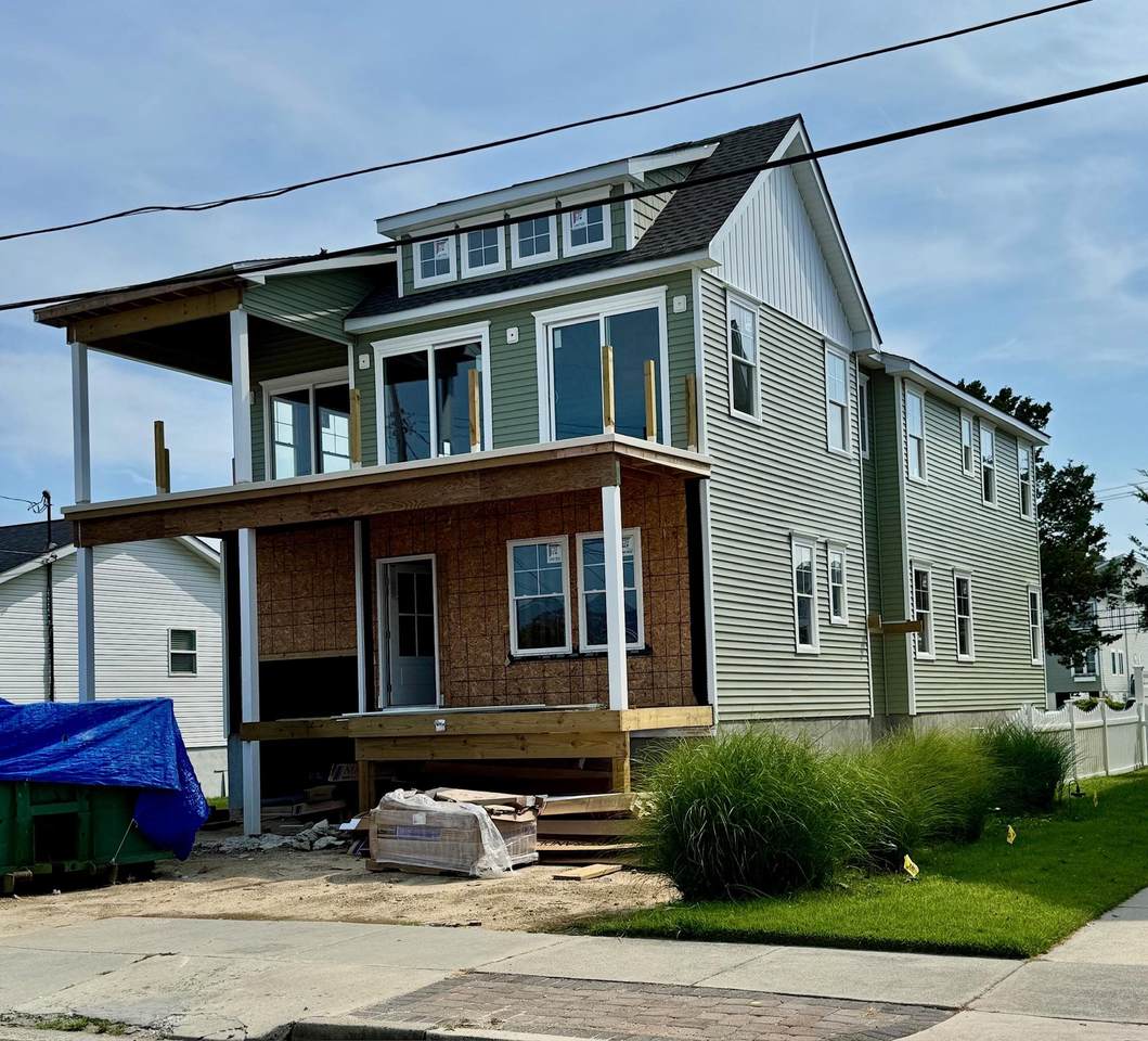 514 Pine Avenue - Photo 1