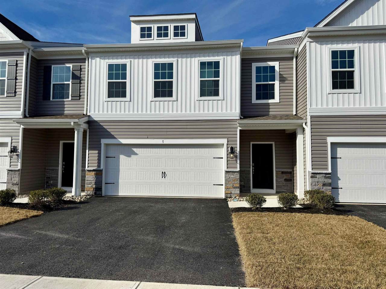 7 Dalton Way - Photo 1