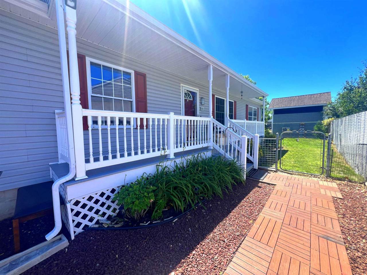 405 Millman Boulevard - Photo 1