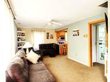 116 Roslyn Avenue - Photo 4