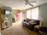 116 Roslyn Avenue - Photo 6