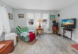 207 Maple Avenue - Photo 9