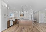 137 Walnut Avenue - Photo 15