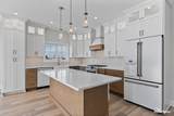 137 Walnut Avenue - Photo 16
