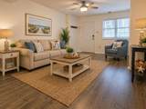 121 Seaview Court - Photo 3