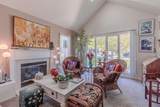 405 Saint James Place - Photo 8