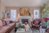 405 Saint James Place - Photo 9
