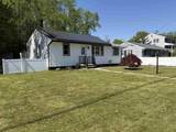 10 Susan Lane - Photo 2