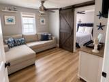 110 Roberts Avenue - Photo 2
