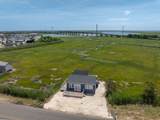 571 Avalon Boulevard - Photo 2