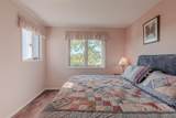 602 Saint James Place - Photo 35