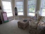 22 Queen Anne Court - Photo 9