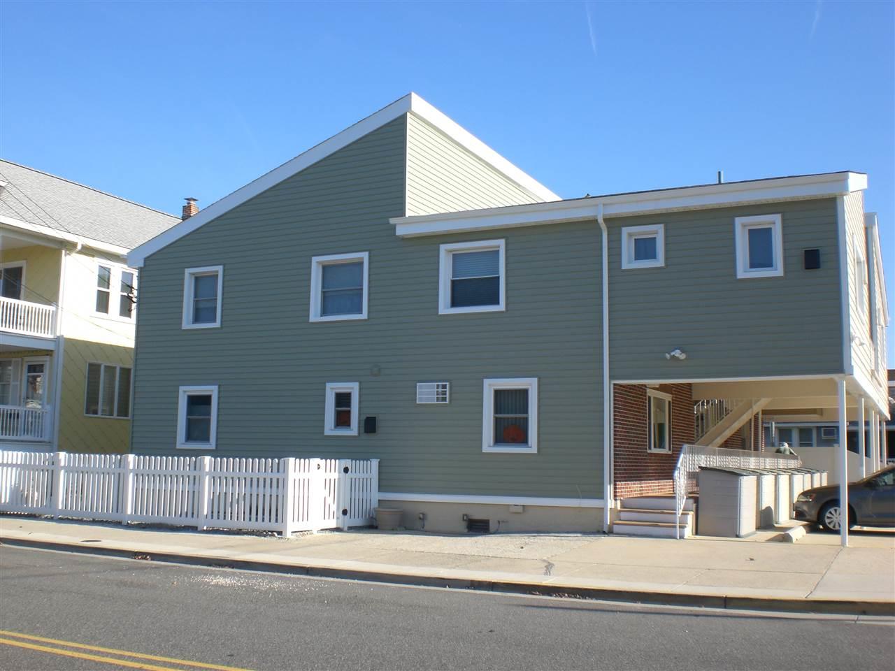 5716 Seaview - Photo 1
