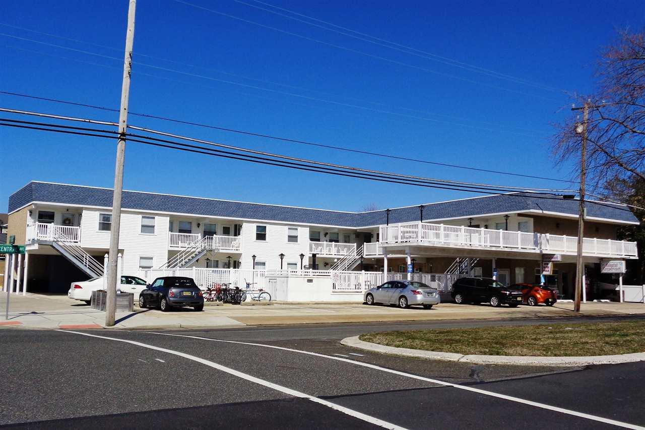 1608 Central - Photo 1