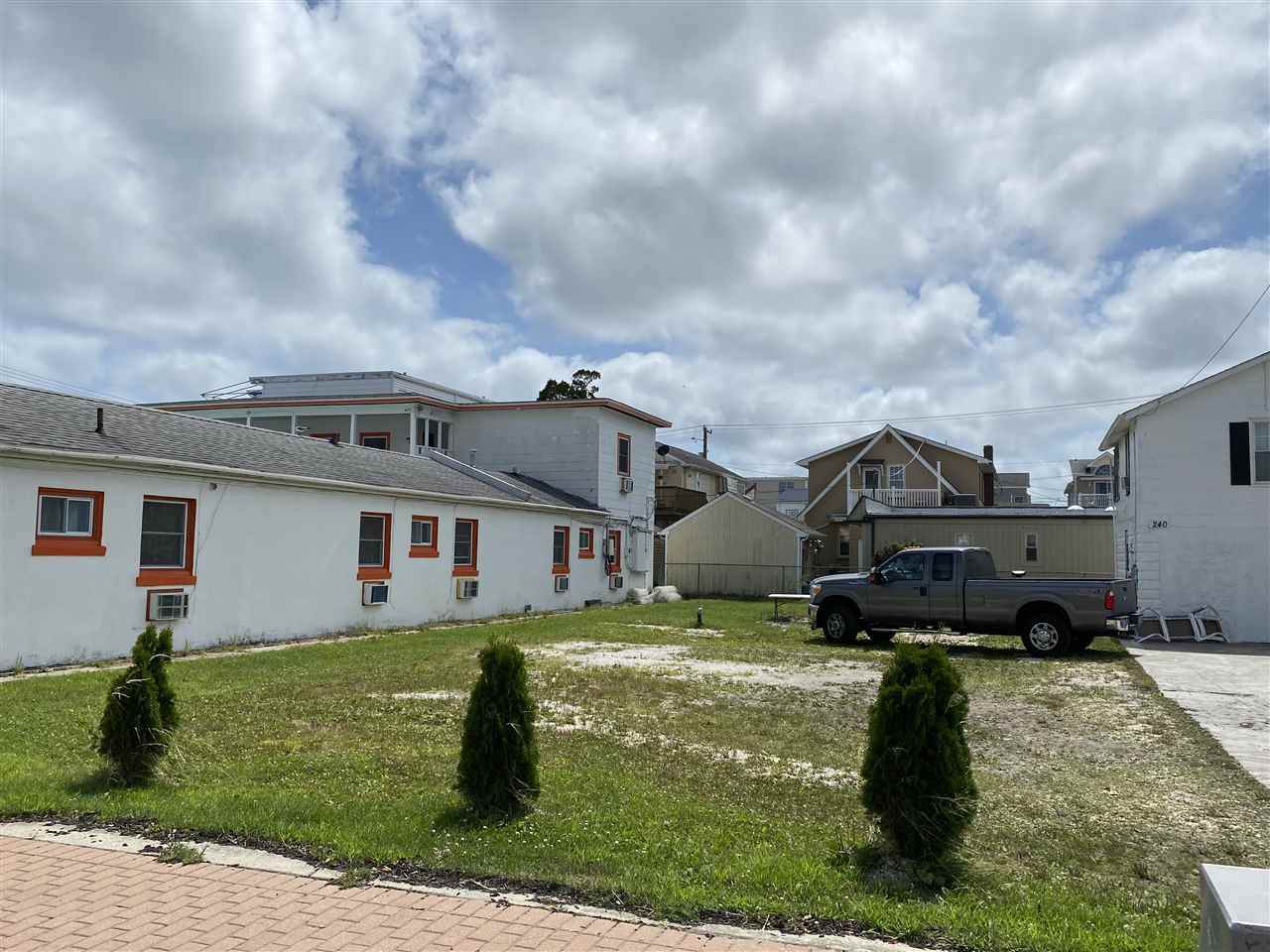 242 Rio Grande - Photo 1