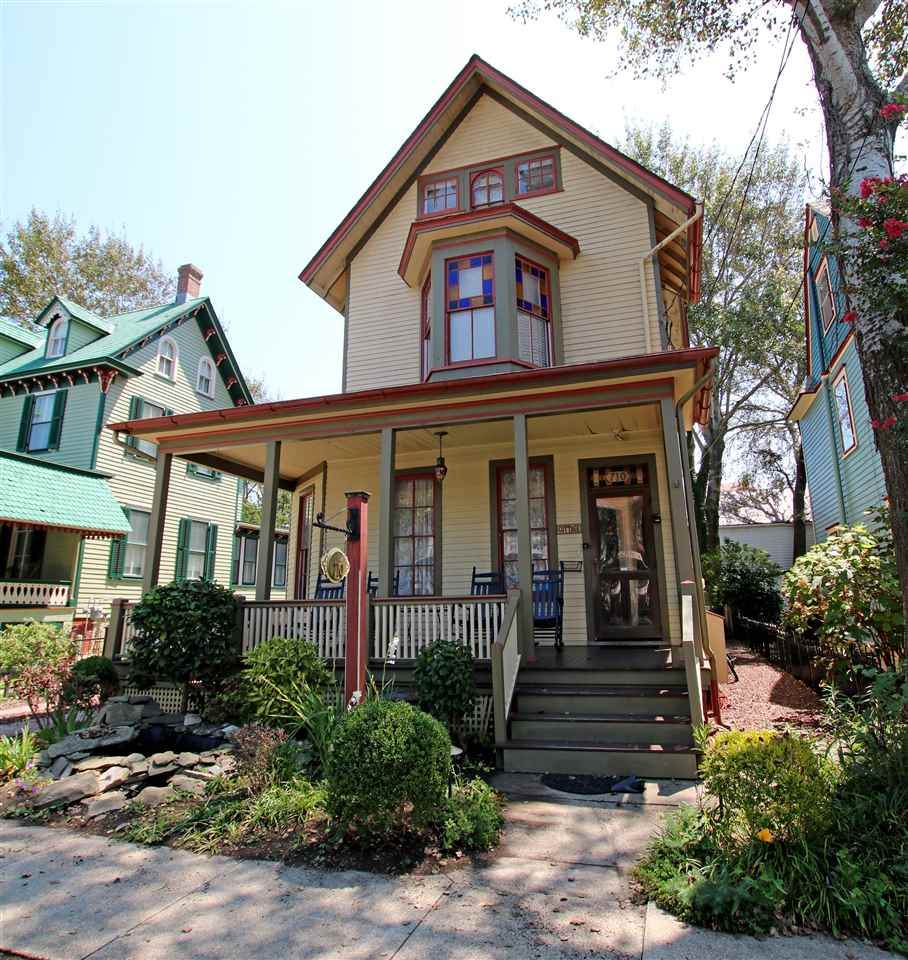 710 Columbia - Photo 1