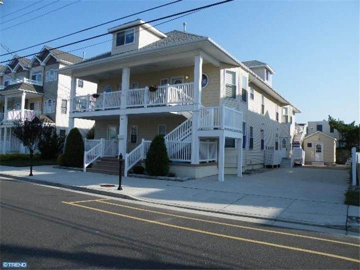 303 Poplar Avenue - Photo 1