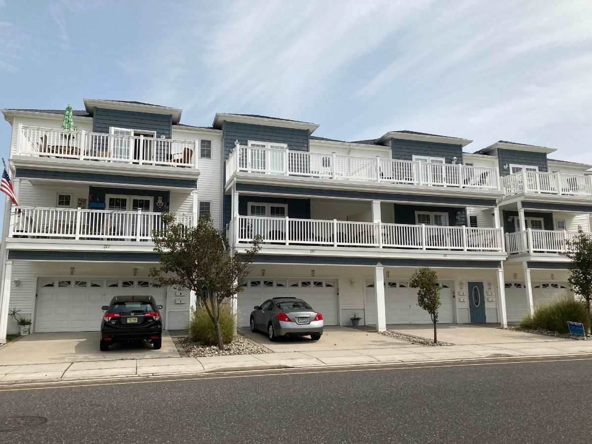 227 Leaming - Photo 1