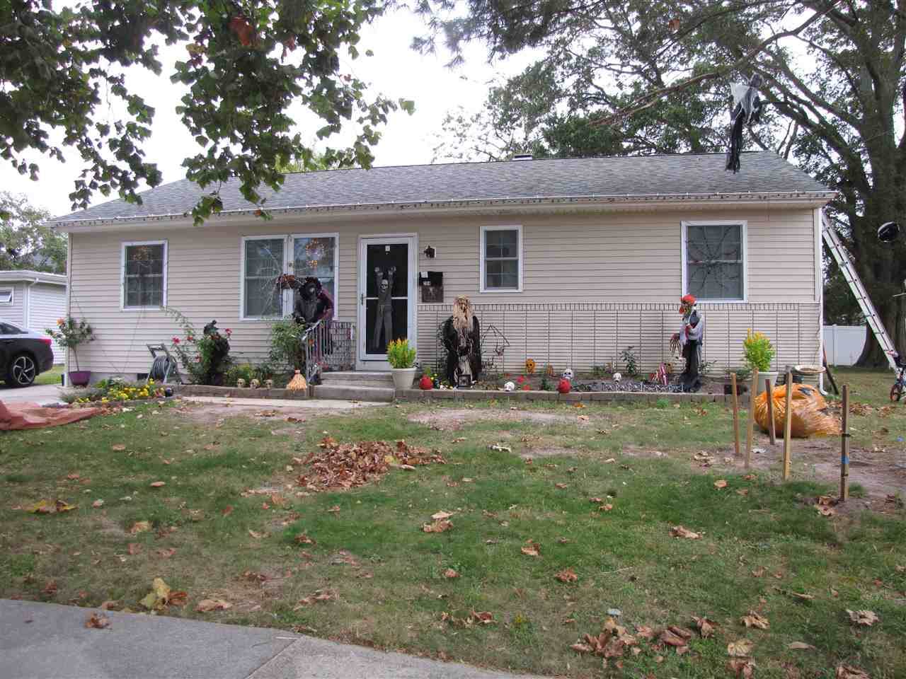 204 Linden Lane - Photo 1