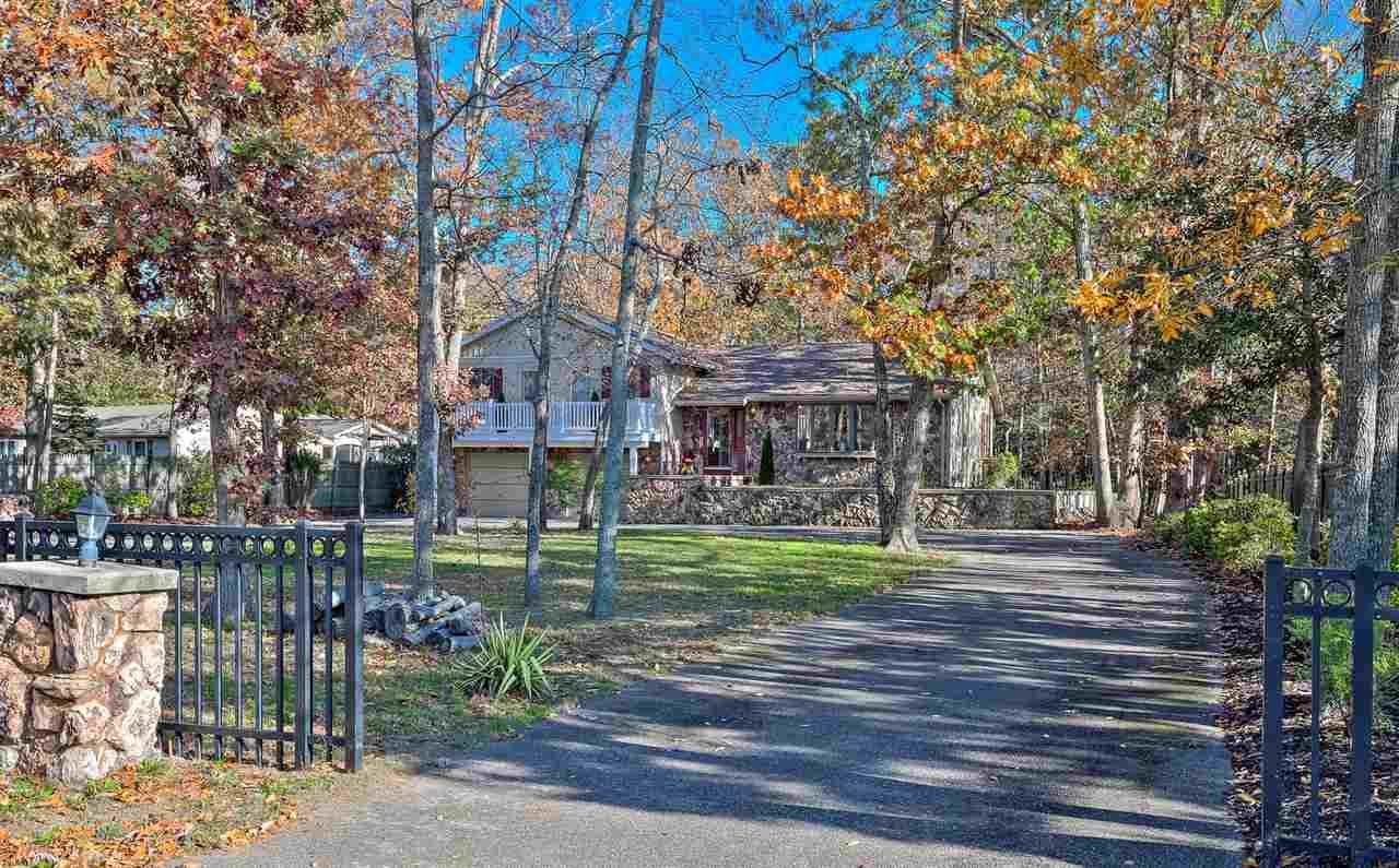 619 Shunpike - Photo 1