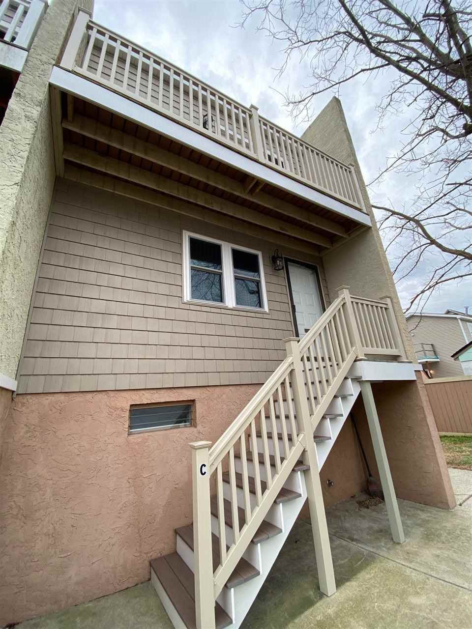 414 Burk - Photo 1