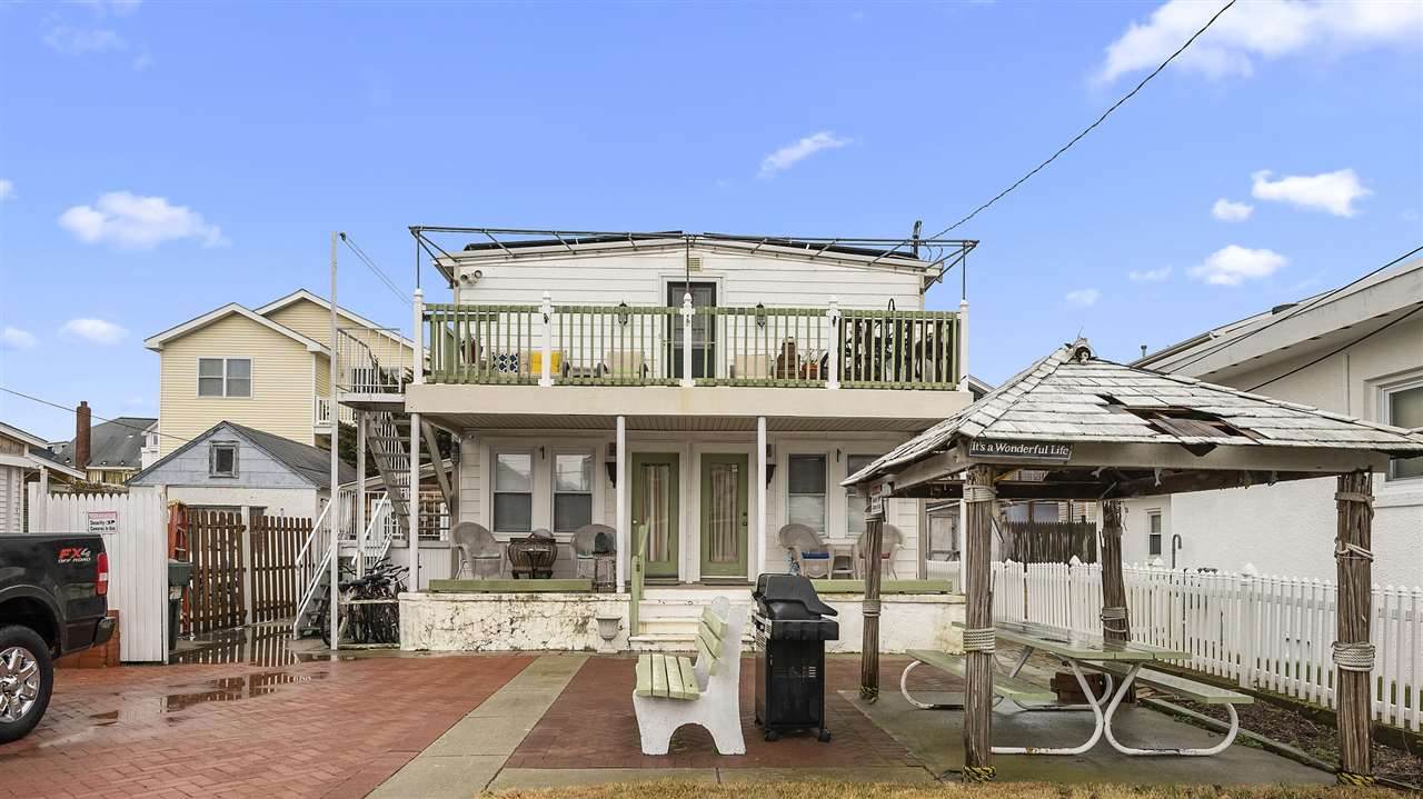 217 Hildreth - Photo 1