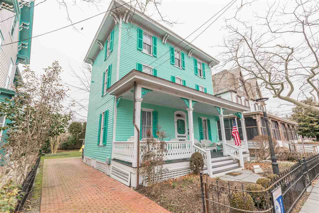 729 Columbia - Photo 1