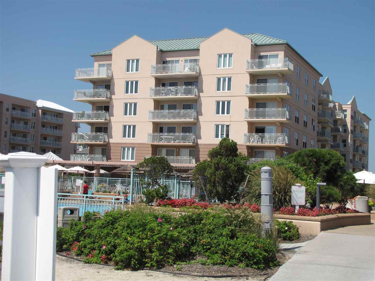 9903 Seapointe Boulevard - Photo 1