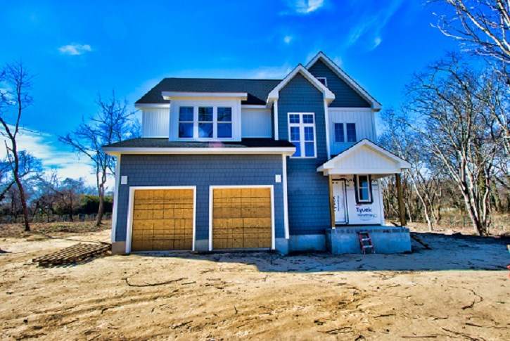 818 Shunpike - Photo 1