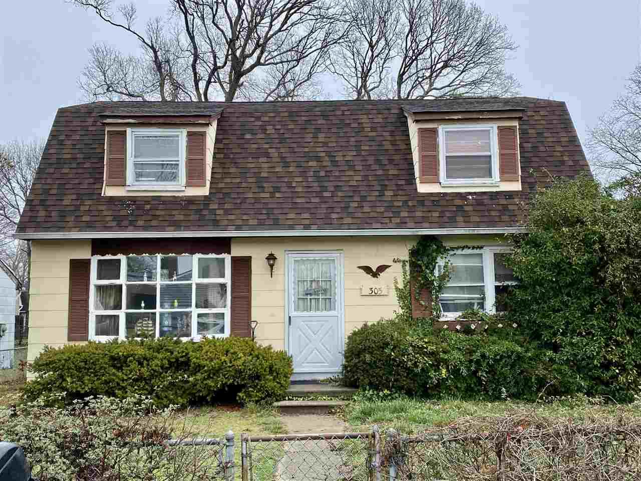 305 Beechwood - Photo 1